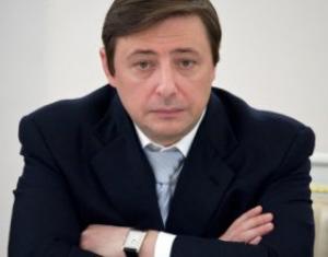 Вице-премьер РФ Хлопонин возглавит комиссию по развитию алкогольного рынка
