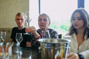 «Терруар под микроскопом»: интервью с лауреатами Премии Голицына 2025 в номинации «За лучшее сочинение по виноградарству и виноделию»