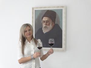 Все недуги сердечные лечит вино