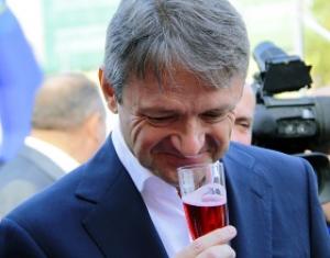 Глава Минсельхоза рассказал о своей коллекции вин